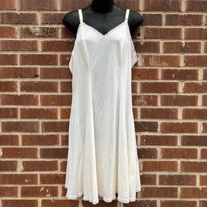 Vintage SEARS 70’s average Length Off White Lingerie Slip Dress SZ 36